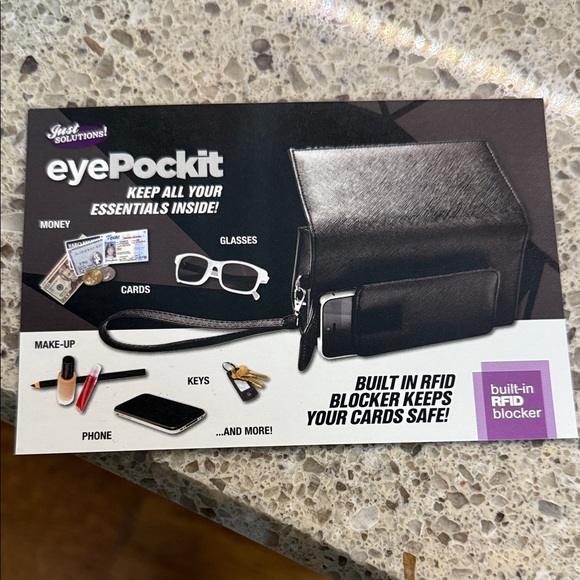 Elegant Turquoise Snakeskin Clutch - Picture 4 of 4